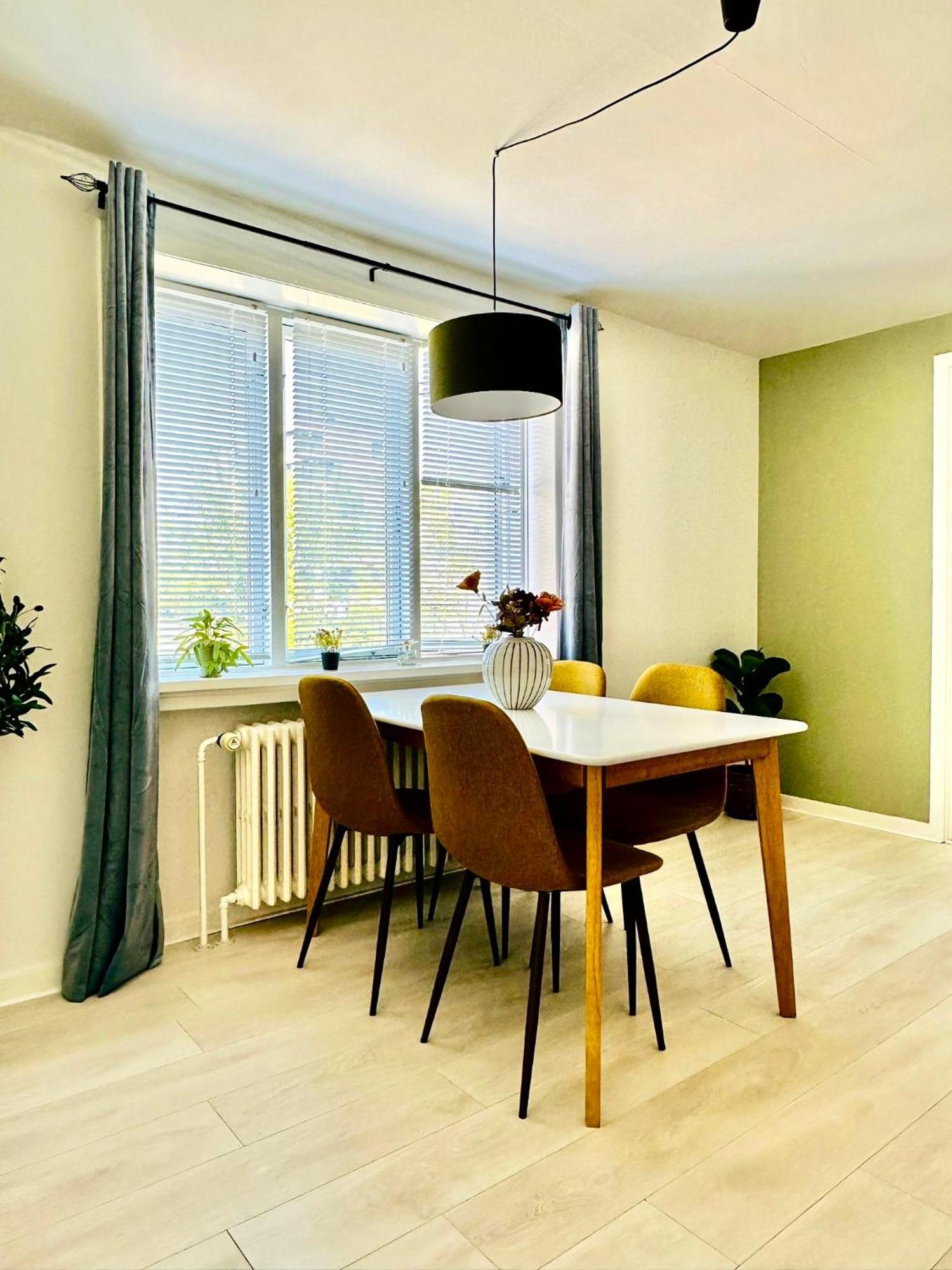 5 Minute Walk To Lego House - 50M2 Cozy Apartment- D Unit Billund Værelse billede